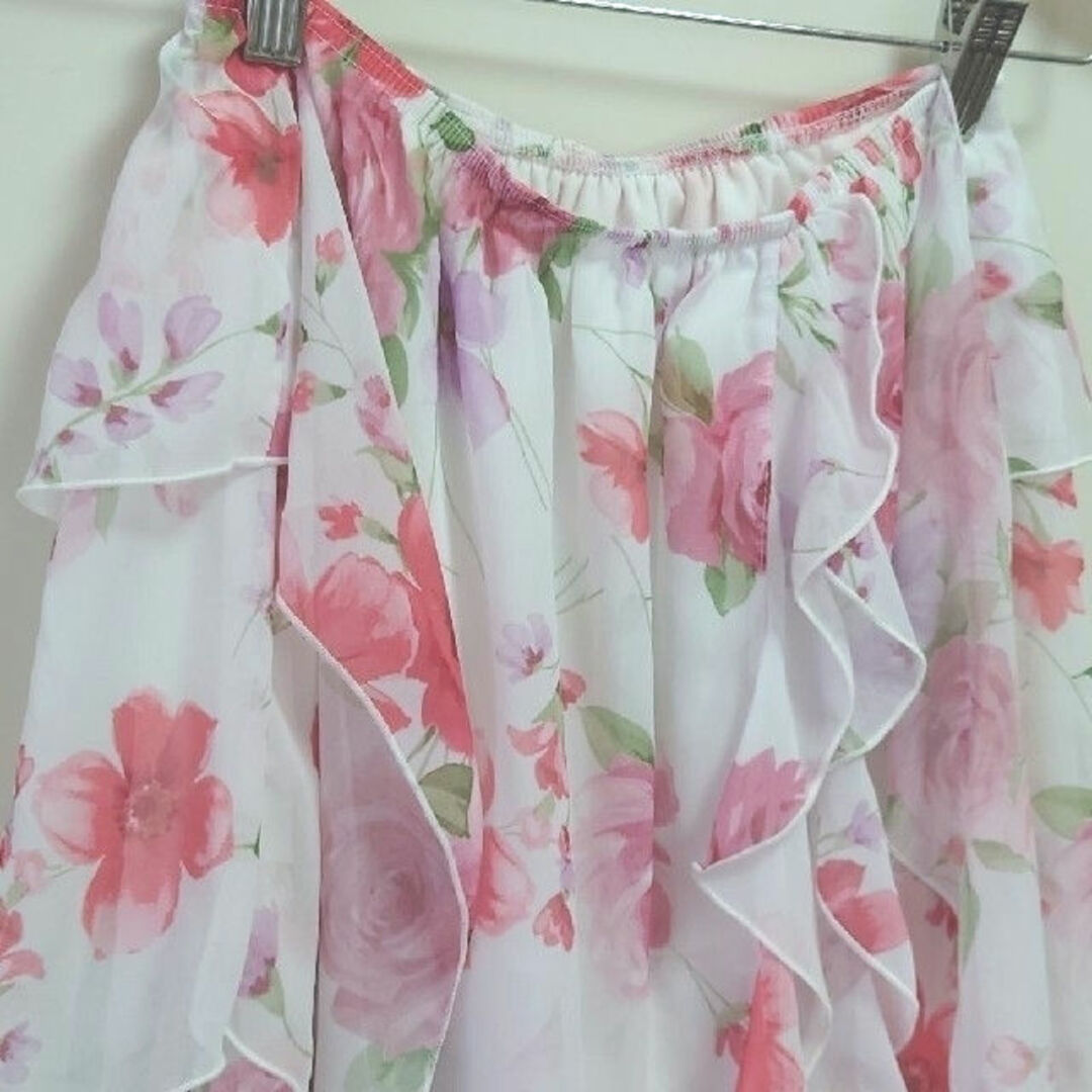 IMAGE(イマージュ)のスカート　ベアトップ　3way　ホルターネック　キャミソール　フレア　花柄　綺麗 レディースのスカート(ひざ丈スカート)の商品写真