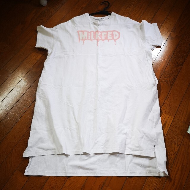 MILKFED.(ミルクフェド)のMILKFED ワンピース　Tシャツ レディースのワンピース(ロングワンピース/マキシワンピース)の商品写真