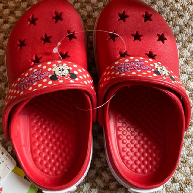 Disney(ディズニー)のディズニー　キッズ　ミニーサンダル　 キッズ/ベビー/マタニティのキッズ靴/シューズ(15cm~)(サンダル)の商品写真