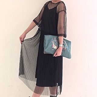 ダブルクローゼット(w closet)のキャミワンピ＋シースルーワンピセット(ひざ丈ワンピース)