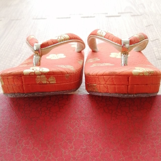 ◆草履　女の子◆ キッズ/ベビー/マタニティのキッズ靴/シューズ(15cm~)(下駄/草履)の商品写真