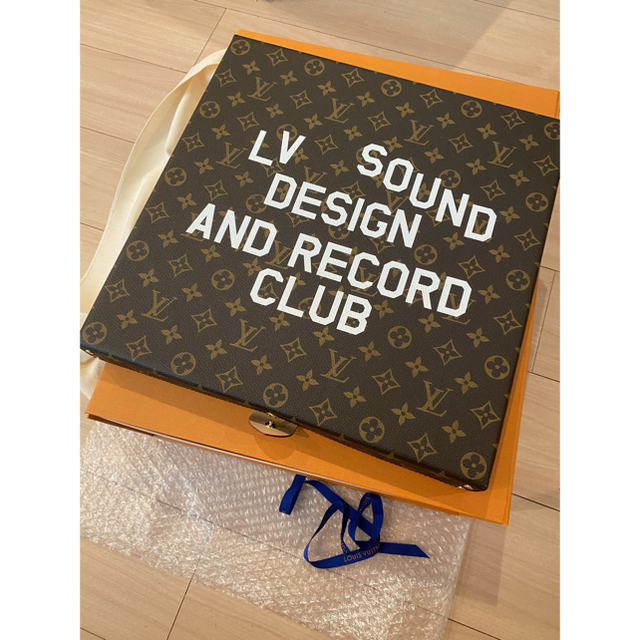 LOUIS VUITTON(ルイヴィトン)のルイヴィトン　レコード　ピザ　クラッチバッグ　LOUISVUITTON メンズのバッグ(セカンドバッグ/クラッチバッグ)の商品写真