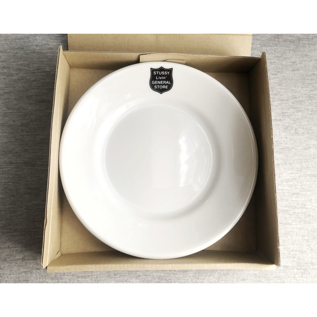 STUSSY(ステューシー)のSTUSSY Livin GENERAL STORE ディナープレート お皿① インテリア/住まい/日用品のキッチン/食器(食器)の商品写真