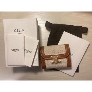 セリーヌ(celine)のCELINEフラップウォレット(トリオンフ) ホワイト/ タン(財布)