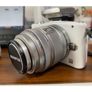 オリンパス(OLYMPUS)のオリンパス OLYMPUS E-PM1(コンパクトデジタルカメラ)