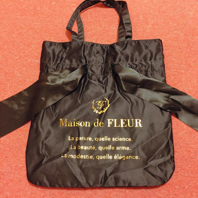 Maison de FLEUR(メゾンドフルール)のMaison de FLEUR  / リボントートバッグ レディースのバッグ(トートバッグ)の商品写真