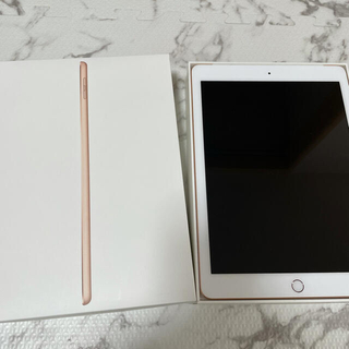 アイパッド(iPad)のiPad 第六世代　ゴールド　32GB WiFi +Cellular(タブレット)