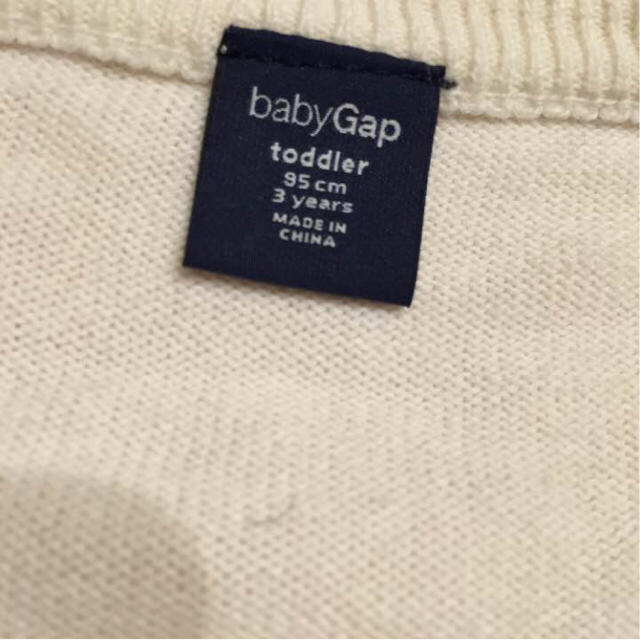 babyGAP(ベビーギャップ)のbabygap ♡オフホワイトのカーディガン 95 キッズ/ベビー/マタニティのキッズ服女の子用(90cm~)(カーディガン)の商品写真