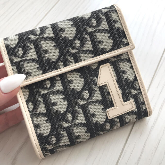 Dior 財布二つ折り！激かわ　ＭＩ様専用！ | フリマアプリ ラクマ