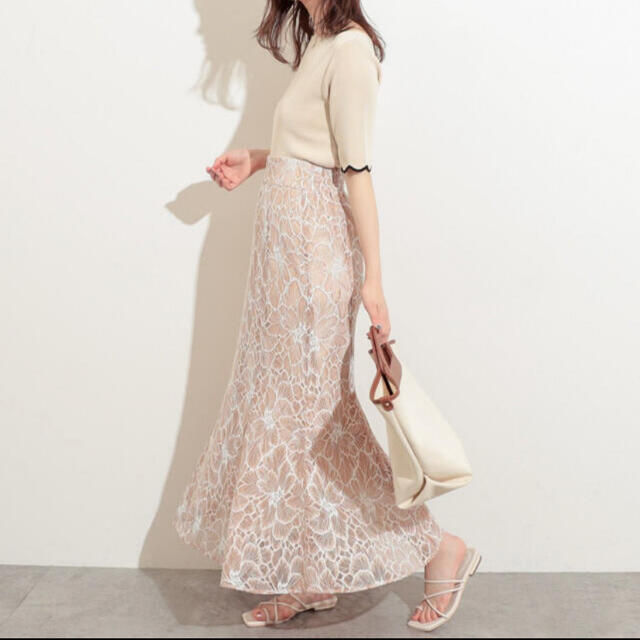 natural couture(ナチュラルクチュール)の大花レースレディスカート レディースのスカート(ロングスカート)の商品写真