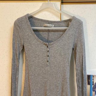 アバクロンビーアンドフィッチ(Abercrombie&Fitch)の⛓Grey top⛓(カットソー(長袖/七分))