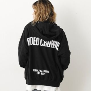 ロデオクラウンズワイドボウル(RODEO CROWNS WIDE BOWL)のロデオ　パーカー(パーカー)