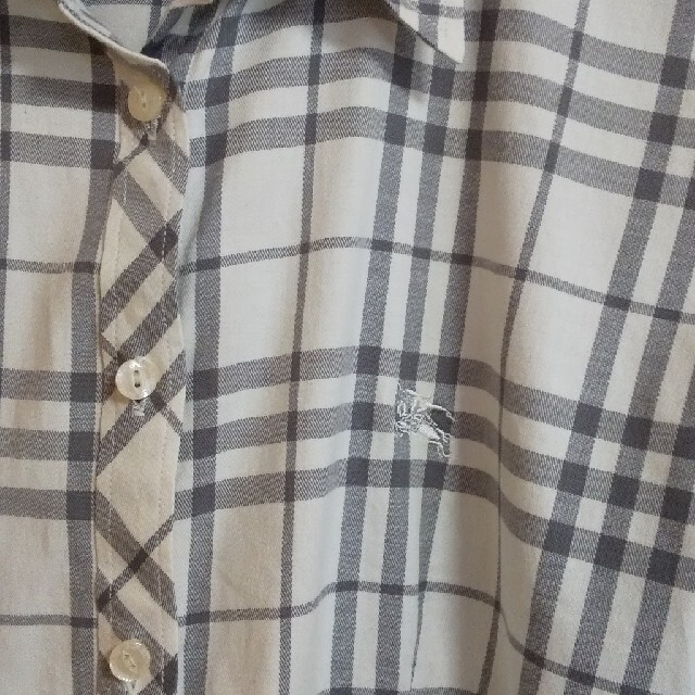 BURBERRY(バーバリー)の涼しげなチェックのお色のシャツ レディースのトップス(シャツ/ブラウス(半袖/袖なし))の商品写真