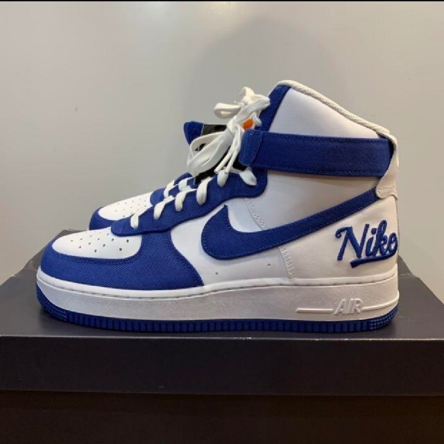 NIKE(ナイキ)のNike ナイキ　Air Force 1 High ’07 EMB メンズの靴/シューズ(スニーカー)の商品写真