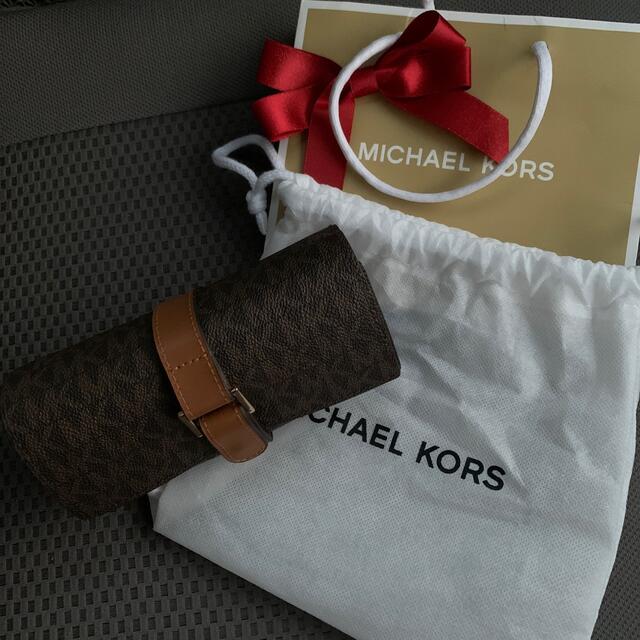 Michael Kors(マイケルコース)の最終大幅値下げ！マイケルコース　ポーチ インテリア/住まい/日用品の文房具(ペンケース/筆箱)の商品写真