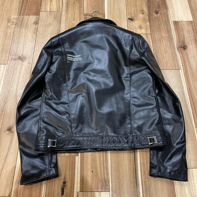 FRAGMENT(フラグメント)の新作 21AW Moncler fragment ルイスレザー CYCLONE メンズのジャケット/アウター(ライダースジャケット)の商品写真