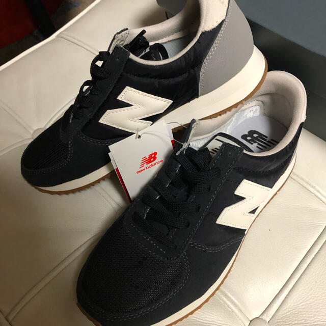 New Balance(ニューバランス)のニューバランスの靴　23㌢　新品未使用。 レディースの靴/シューズ(スニーカー)の商品写真