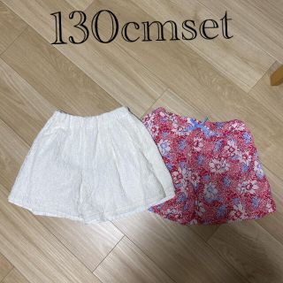 ユニクロ(UNIQLO)のhachi様専用　ショートパンツ2枚セット130cm＆すみっこTシャツ(パンツ/スパッツ)