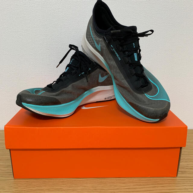 ナイキ　ZOOM FLY3 27cm