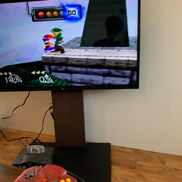 NINTENDO 64(ニンテンドウ64)の【動作確認済】ニンテンドー64 本体 コントローラー4つ　スマブラ付 エンタメ/ホビーのゲームソフト/ゲーム機本体(家庭用ゲーム機本体)の商品写真