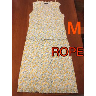 ロペ(ROPE’)のROPE CLASSIC 小花柄 ノースリーブ セットアップ M / 63-90(ひざ丈ワンピース)