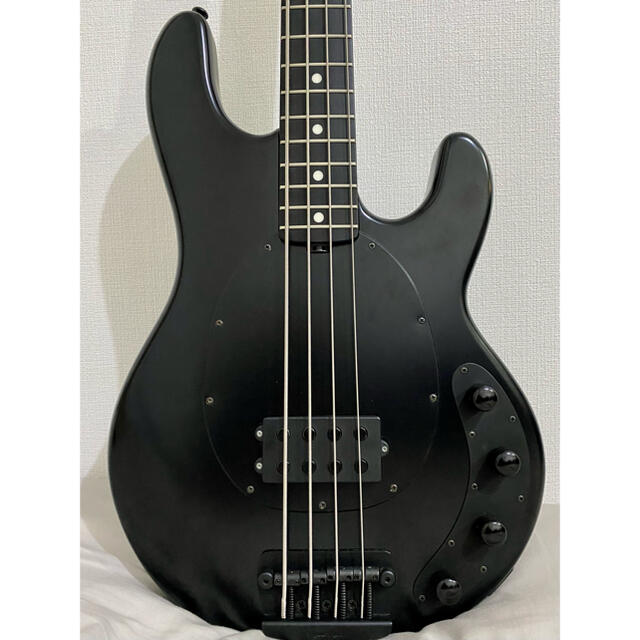 E\B MUSICMAN STINGRAY 4 Stealth Black 3