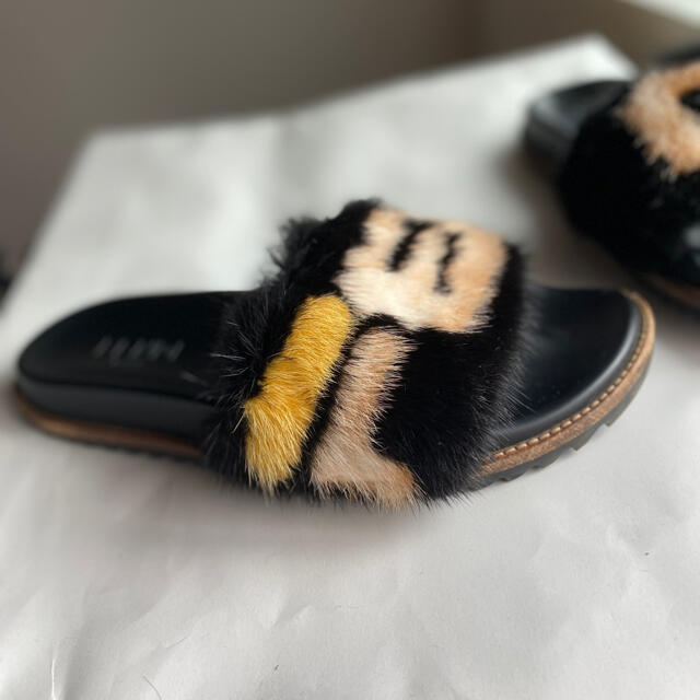 FENDI ファー サンダル メンズ