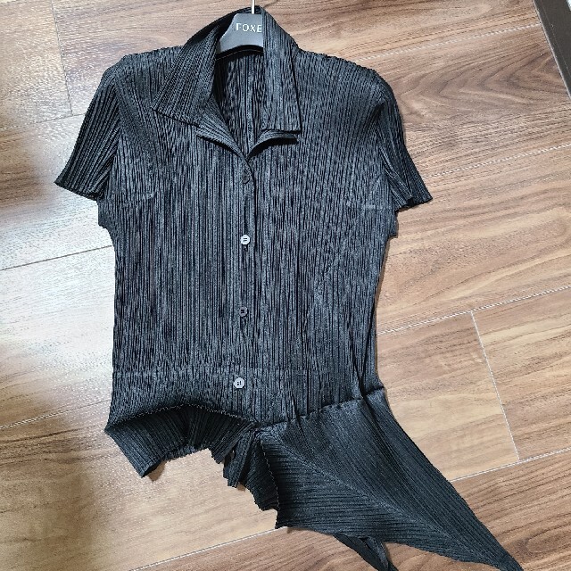 PLEATS PLEASE ISSEY MIYAKE(プリーツプリーズイッセイミヤケ)のイッセイミヤケ☆プリーツ女優服！ レディースのトップス(カットソー(半袖/袖なし))の商品写真