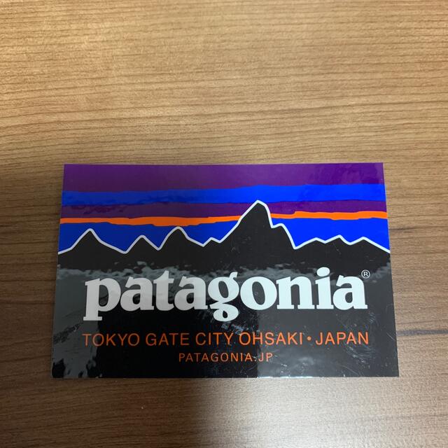 patagonia(パタゴニア)の新品未使用１枚パタゴニア公式ステッカー スポーツ/アウトドアのアウトドア(その他)の商品写真