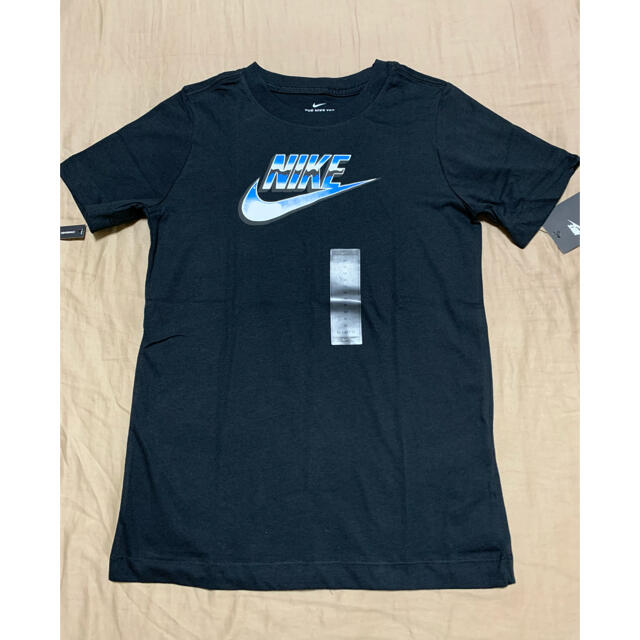 NIKE(ナイキ)の[新品] ナイキ キッズ Tシャツ ハーフパンツ セット キッズ/ベビー/マタニティのキッズ服男の子用(90cm~)(Tシャツ/カットソー)の商品写真