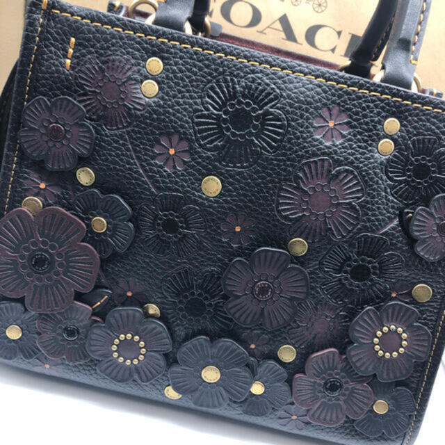 COACH - 【日本限定発売】新品・未使用 COACH ティーローズ