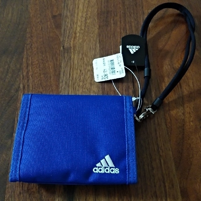 adidas(アディダス)のアディダス　財布 キッズ/ベビー/マタニティのこども用ファッション小物(財布)の商品写真