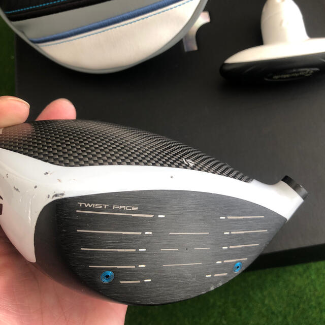 TaylorMade(テーラーメイド)のテーラーメイド  SIM ドライバー9°ヘッド単品　カバーレンチ付き スポーツ/アウトドアのゴルフ(クラブ)の商品写真