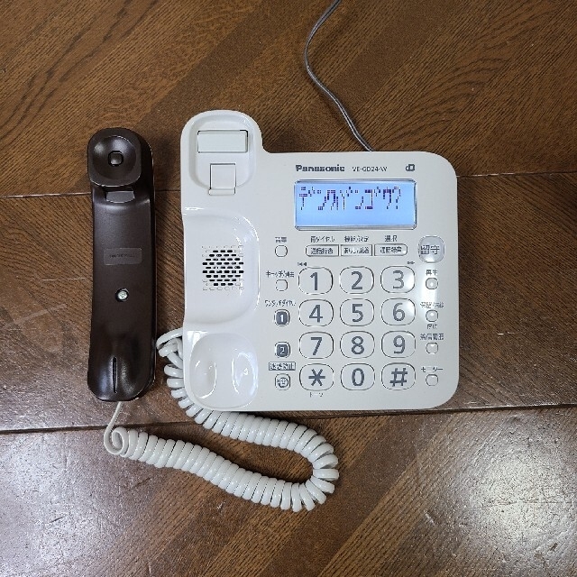 Panasonic(パナソニック)のPanasonic　コードレス電話機　VE-GD24W スマホ/家電/カメラの生活家電(その他)の商品写真
