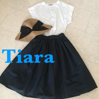 ティアラ(tiara)の【お値下げ】Tiara ティアラ スカート(ひざ丈スカート)