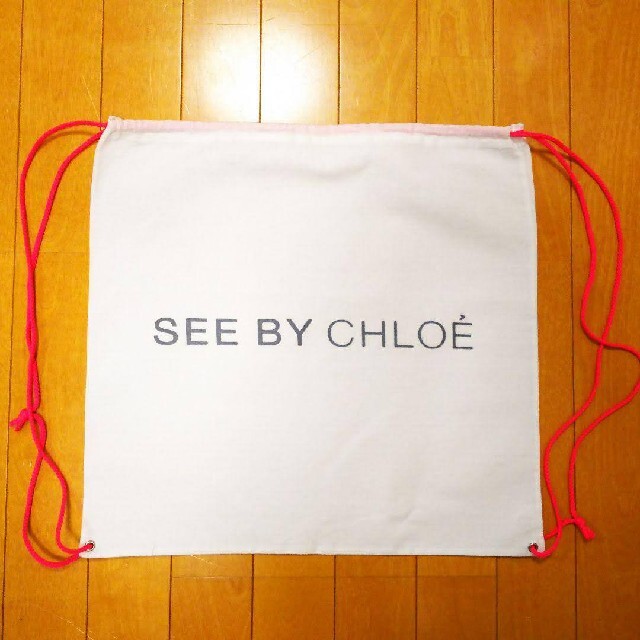 SEE BY CHLOE(シーバイクロエ)のシーバイクロエ保存袋 縦40.5 横42.5cm レディースのバッグ(ショップ袋)の商品写真