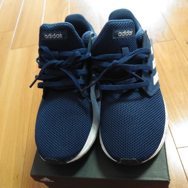 adidas(アディダス)のmomoさん専用　新品☆アディダススニーカー　23㎝ キッズ/ベビー/マタニティのキッズ靴/シューズ(15cm~)(スニーカー)の商品写真