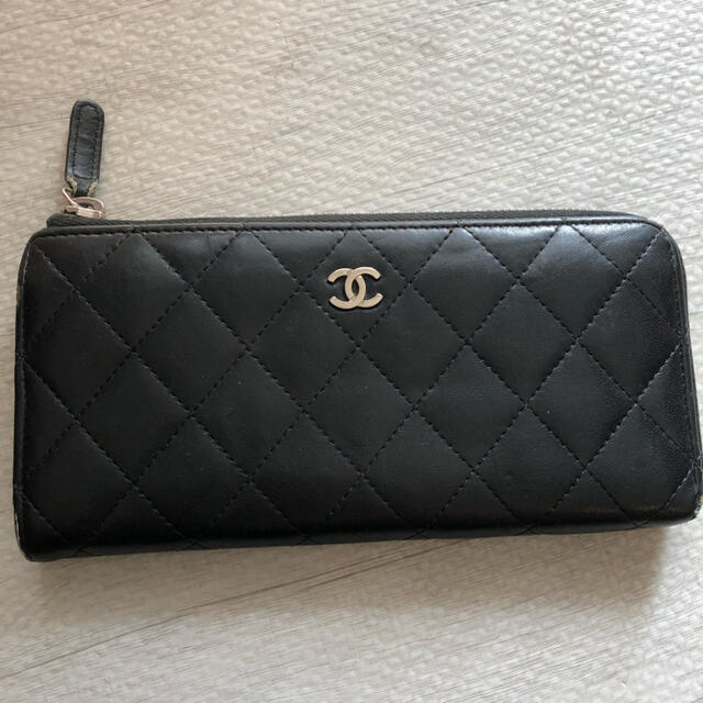 CHANEL(シャネル)のCHANEL ラムスキン長財布 レディースのファッション小物(財布)の商品写真