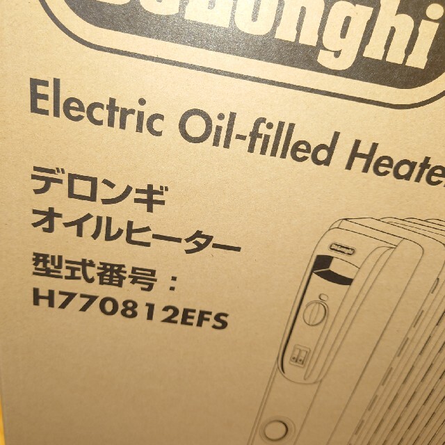 DeLonghi(デロンギ)のDeLonghi H770812EFS　デロンギオイルヒーター スマホ/家電/カメラの冷暖房/空調(オイルヒーター)の商品写真