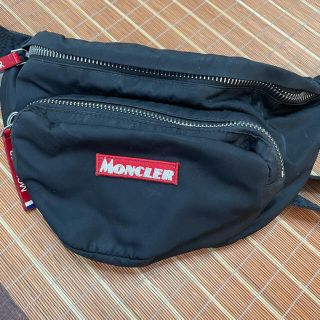 モンクレール(MONCLER)のモンクレール　ボディバック(ボディーバッグ)