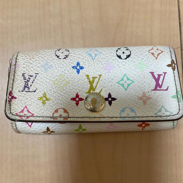 LOUIS VUITTON(ルイヴィトン)のルイヴィトンキーケース レディースのファッション小物(キーケース)の商品写真