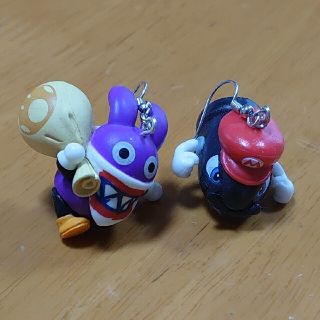 ニンテンドウ(任天堂)のチョコエッグ スーパーマリオ トッテン&キャップキラー ピアス ハンドメイド(キャラクターグッズ)