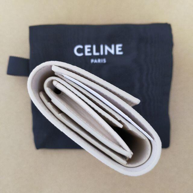 celine(セリーヌ)のセール CELINE スモール トリフォールド カーフレザー 三つ折り 財布  レディースのファッション小物(財布)の商品写真