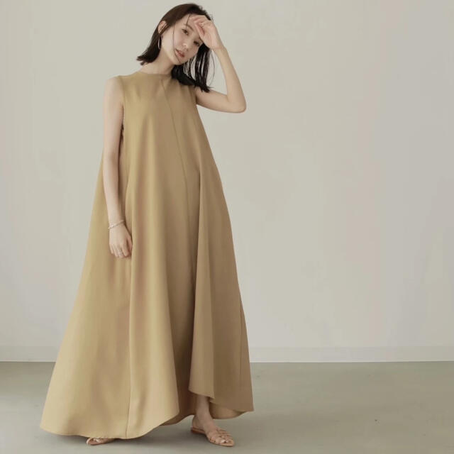 TODAYFUL(トゥデイフル)のlouren back tuck design dress レディースのワンピース(ロングワンピース/マキシワンピース)の商品写真