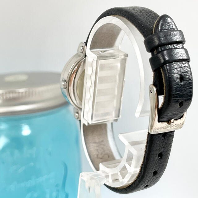 Saint Laurent(サンローラン)の193 イヴサンローラン時計　レディース腕時計　シンプル　シルバー　人気 レディースのファッション小物(腕時計)の商品写真