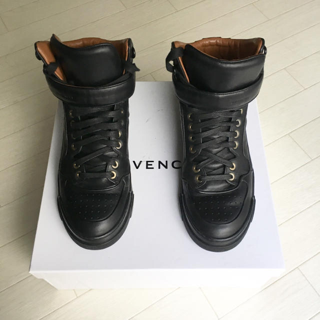 爆買いセール GIVENCHY - GIVENCHY ハイカット スニーカー ジバンシー