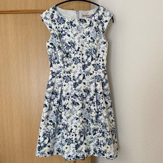 アプワイザーリッシェ(Apuweiser-riche)の【★美品★】アプワイザーリッシェ＊花柄ワンピース(ひざ丈ワンピース)