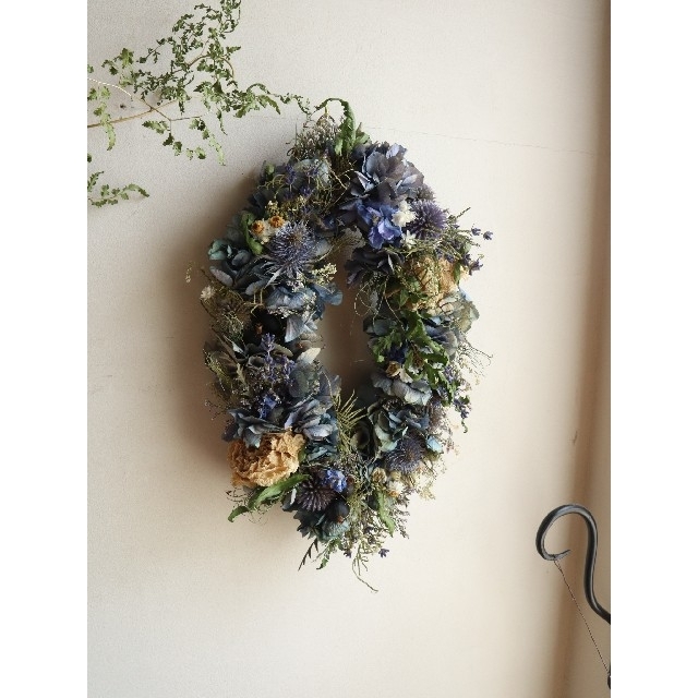 藍色紫陽花とラベンダーのオーバルリース。紫陽花リース。ドライフラワーリース