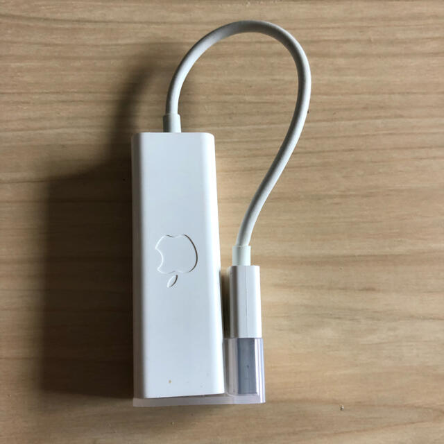 Apple(アップル)のApple 純正 USB Ethernet イーサネットアダプタ 有線LAN スマホ/家電/カメラのPC/タブレット(PC周辺機器)の商品写真