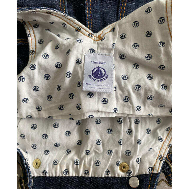 PETIT BATEAU(プチバトー)のプチバトー デニム ジャンパースカート キッズ/ベビー/マタニティのベビー服(~85cm)(ワンピース)の商品写真